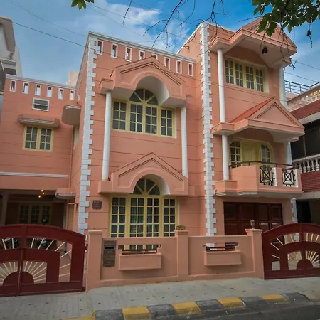 Homeslice Nazaara, Homestay In Btm